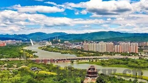 糖心vlog官网入口国产-探索温馨的日常，糖心Vlog官方网站—国产内容的温馨邂逅